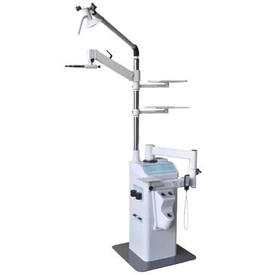 Coluna com braços de metal para auxiliar o porte de equipamentos oftalmológicos